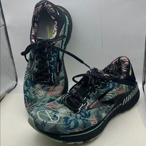 Brooks Adrenaline GTS 22 tropical yucca flamingo running shoes Womens 10